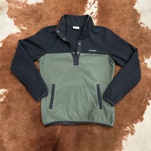 Columbia Women’s Snap Pullover